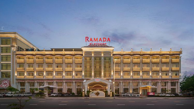 Howard Johnson by Wyndham Sihanoukville Exterior