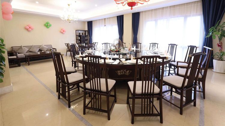 Howard Johnson by Wyndham Sihanoukville Restaurant