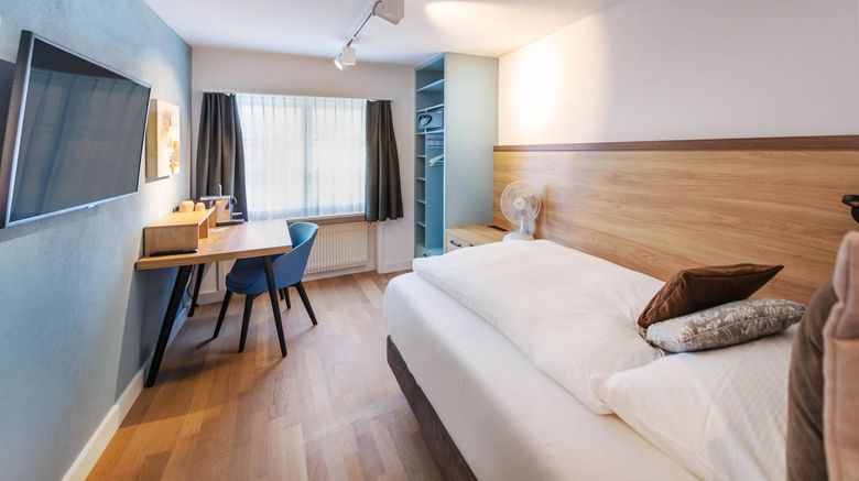 <b>Hotel zum Goldenen Kopf Room</b>. Images powered by <a href="https://iceportal.shijigroup.com/" title="IcePortal" target="_blank">IcePortal</a>.