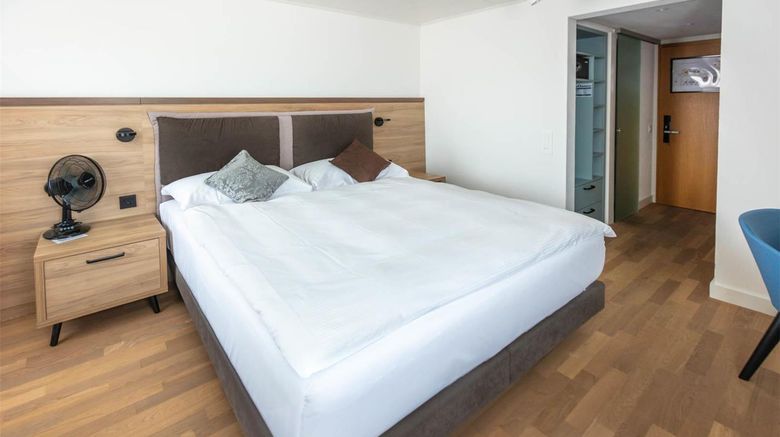 <b>Hotel zum Goldenen Kopf Room</b>. Images powered by <a href="https://iceportal.shijigroup.com/" title="IcePortal" target="_blank">IcePortal</a>.