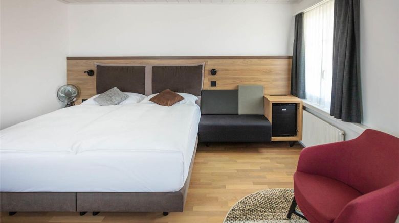 <b>Hotel zum Goldenen Kopf Room</b>. Images powered by <a href="https://iceportal.shijigroup.com/" title="IcePortal" target="_blank">IcePortal</a>.