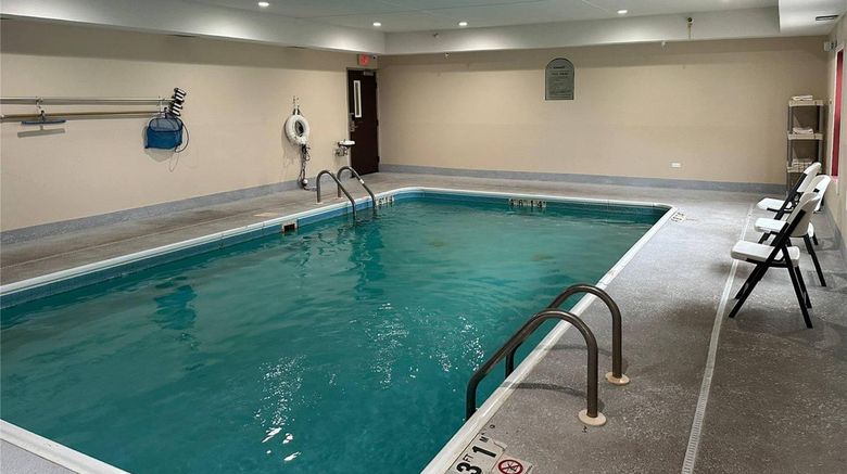 <b>Econo Lodge Inn & Suites Monee Pool</b>. Images powered by <a href="https://iceportal.shijigroup.com/" title="IcePortal" target="_blank">IcePortal</a>.