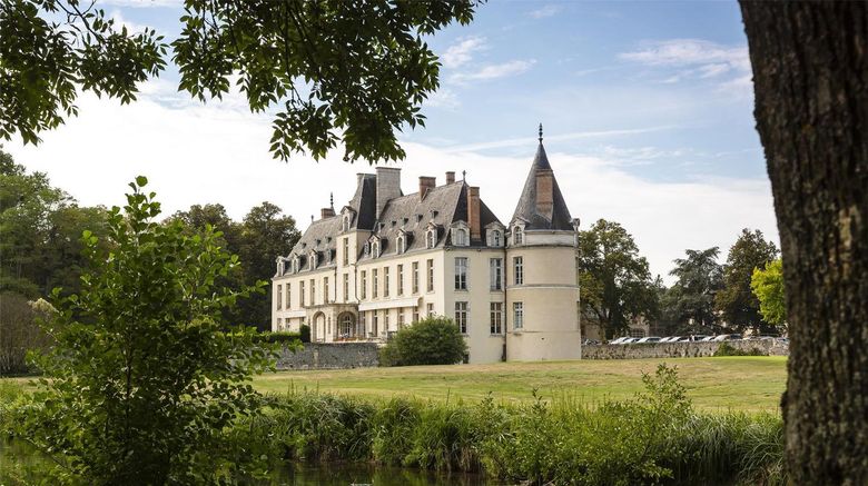 <b>Chateau d'Augerville Golf & Spa Resort Exterior</b>. Images powered by <a href="https://iceportal.shijigroup.com/" title="IcePortal" target="_blank">IcePortal</a>.