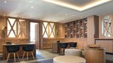 Loewen Hotel Lobby