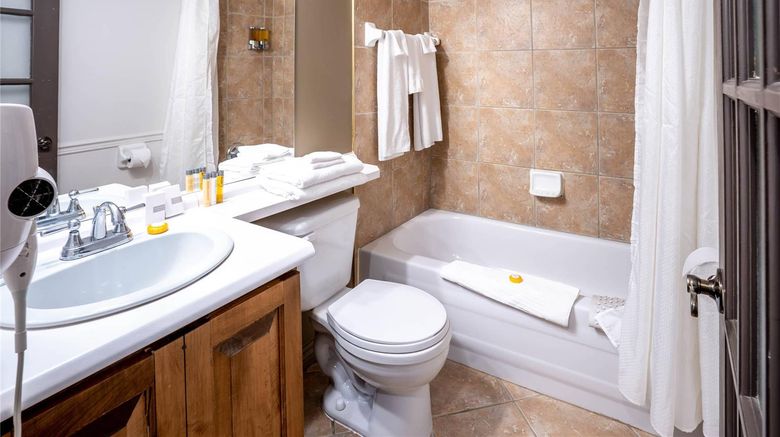 <b>Hotel Cheribourg Room</b>. Images powered by <a href="https://iceportal.shijigroup.com/" title="IcePortal" target="_blank">IcePortal</a>.