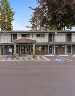 Interurban Suites Hotel