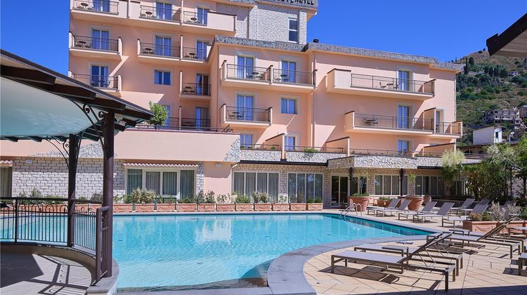 Hotel Diamond Pool