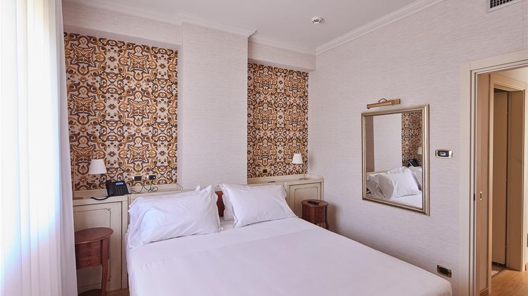 Hotel Diamond Room