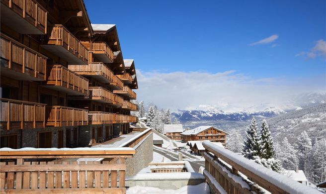 Dent Blanche Resort Exterior