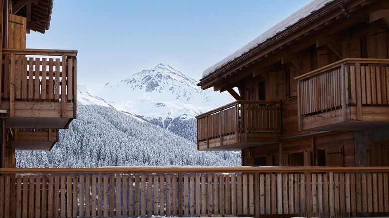 <b>Dent Blanche Resort Exterior</b>. Images powered by <a href="https://iceportal.shijigroup.com/" title="IcePortal" target="_blank">IcePortal</a>.