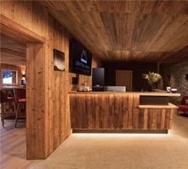 Dent Blanche Resort Lobby