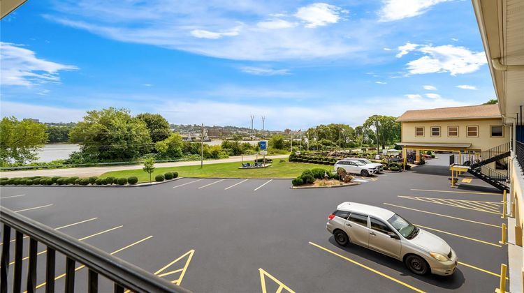 Rodeway Inn Somerset Exterior