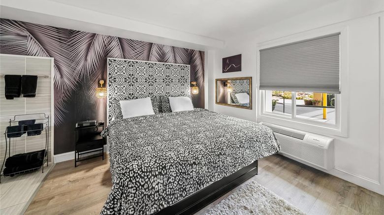 <b>Rodeway Inn Somerset Suite</b>. Images powered by <a href="https://iceportal.shijigroup.com/" title="IcePortal" target="_blank">IcePortal</a>.