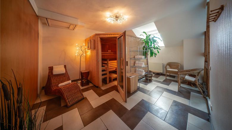 <b>Comfort Hotel Bad Homburg Spa</b>. Images powered by <a href="https://iceportal.shijigroup.com/" title="IcePortal" target="_blank">IcePortal</a>.