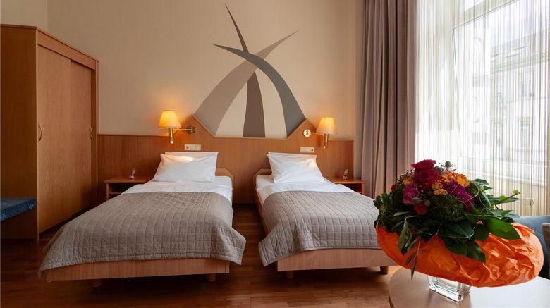 <b>Comfort Hotel Bad Homburg Room</b>. Images powered by <a href="https://iceportal.shijigroup.com/" title="IcePortal" target="_blank">IcePortal</a>.