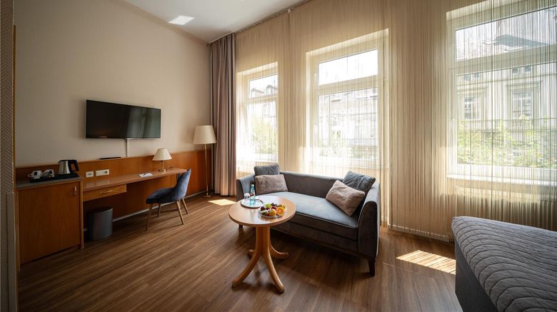 <b>Comfort Hotel Bad Homburg Room</b>. Images powered by <a href="https://iceportal.shijigroup.com/" title="IcePortal" target="_blank">IcePortal</a>.