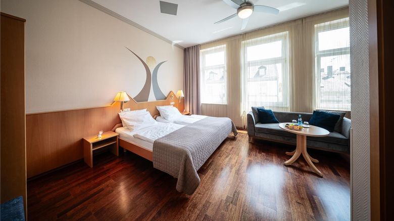 <b>Comfort Hotel Bad Homburg Room</b>. Images powered by <a href="https://iceportal.shijigroup.com/" title="IcePortal" target="_blank">IcePortal</a>.