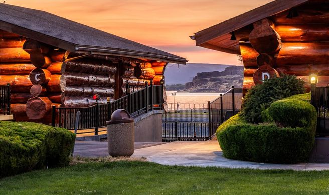Soap Lake Resort Exterior