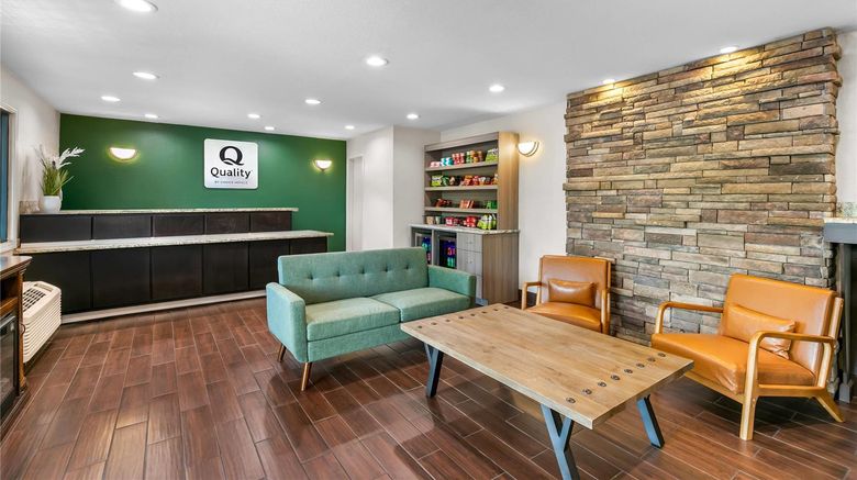 <b>Quality Inn Helen Lobby</b>. Images powered by <a href="https://iceportal.shijigroup.com/" title="IcePortal" target="_blank">IcePortal</a>.