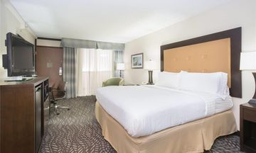 Wyndham Grand Executive Center