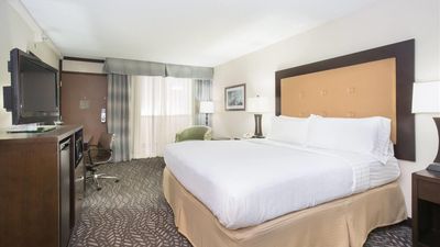 Wyndham Grand Executive Center