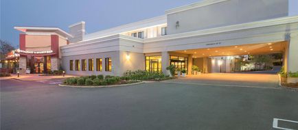Wyndham Grand Executive Center Exterior