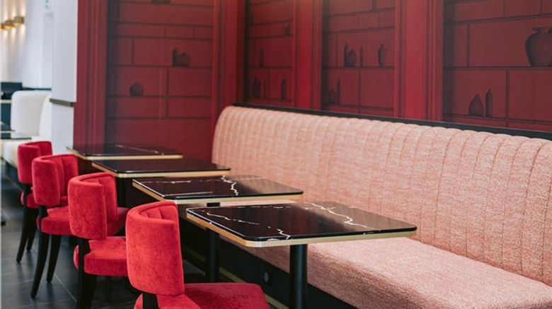 <b>Hotel Majestic Restaurant</b>. Images powered by <a href="https://iceportal.shijigroup.com/" title="IcePortal" target="_blank">IcePortal</a>.