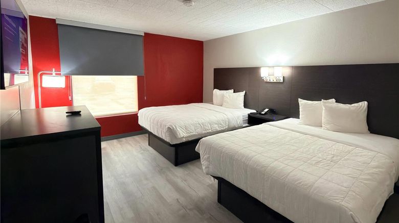 <b>Ramada by Wyndham New Kensington Room</b>. Images powered by <a href="https://iceportal.shijigroup.com/" title="IcePortal" target="_blank">IcePortal</a>.