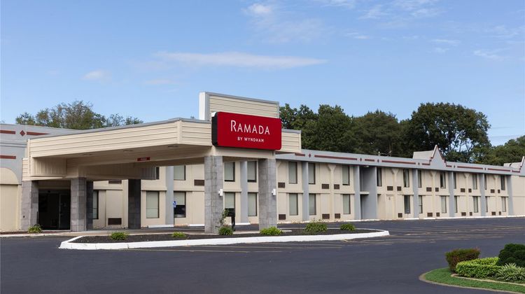 Ramada by Wyndham New Kensington Exterior