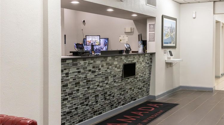 Ramada by Wyndham New Kensington Lobby