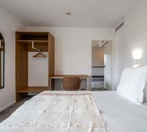 Ibis Styles Amiens Sud Room