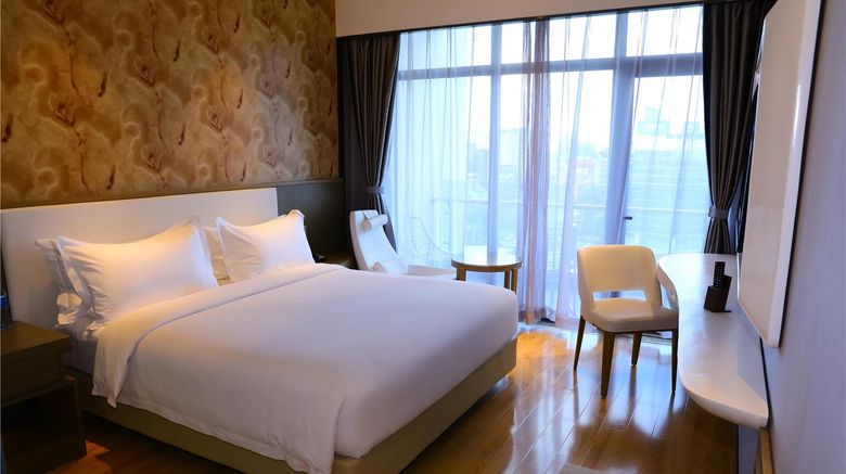 <b>Ethiopian Skylight Hotel Room</b>. Images powered by <a href="https://iceportal.shijigroup.com/" title="IcePortal" target="_blank">IcePortal</a>.