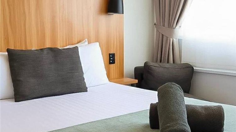 Noa Hotel Room