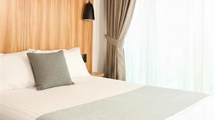 Noa Hotel Room