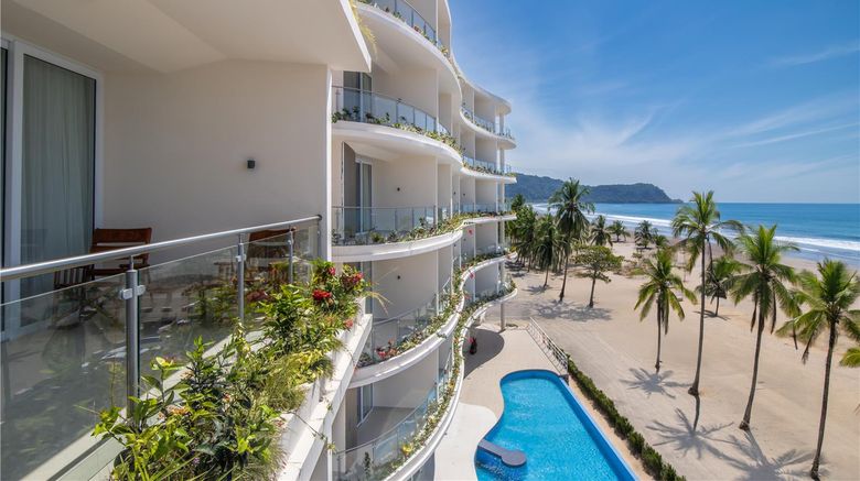 <b>Monte Carlo Luxury Condominiums Beach</b>. Images powered by <a href="https://iceportal.shijigroup.com/" title="IcePortal" target="_blank">IcePortal</a>.