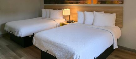 Days Inn by Wyndham Scottsboro Room