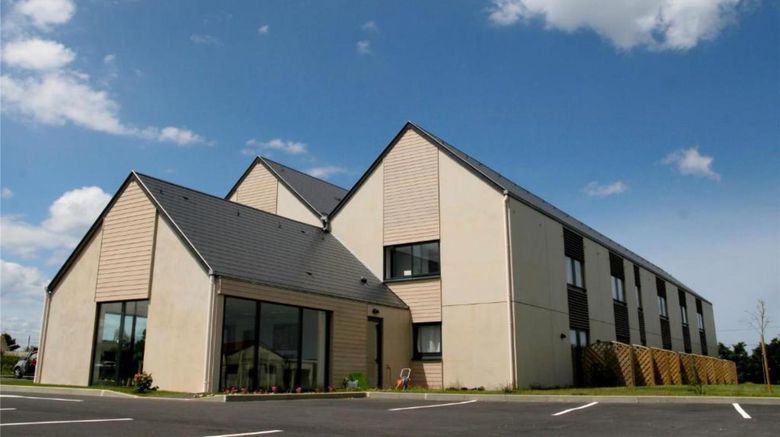 Best Western Hotel de la plage Normandie Exterior. Images powered by <a href="https://iceportal.shijigroup.com" target="_blank" rel="noopener">Ice Portal</a>.