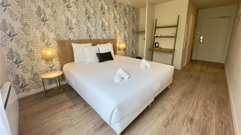 <b>Best Western Hotel de la plage Normandie Room</b>. Images powered by <a href="https://iceportal.shijigroup.com/" title="IcePortal" target="_blank">IcePortal</a>.