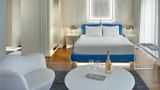 The Valorian West Hollywood, Curio Coll Suite