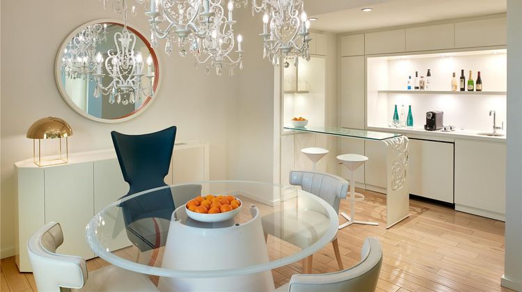 The Valorian West Hollywood, Curio Coll Other