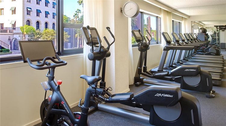 The Valorian West Hollywood, Curio Coll Health