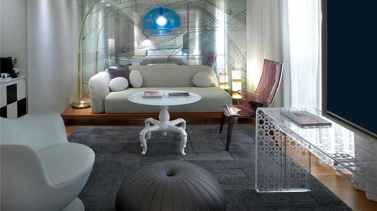 The Valorian West Hollywood, Curio Coll Room