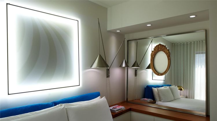 The Valorian West Hollywood, Curio Coll Room