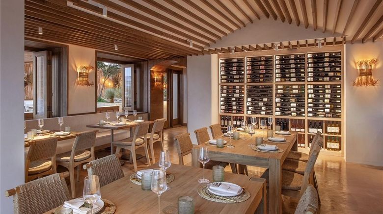 <b>The Valorian Los Angeles, Curio Coll Restaurant</b>. Images powered by <a href="https://iceportal.shijigroup.com/" title="IcePortal" target="_blank">IcePortal</a>.