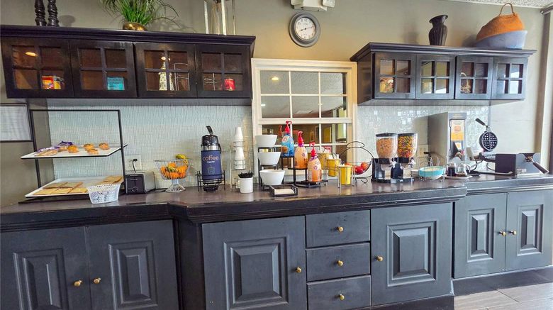<b>Park Inn by Radisson, Attalla-Gadsden Restaurant</b>. Images powered by <a href="https://iceportal.shijigroup.com/" title="IcePortal" target="_blank">IcePortal</a>.