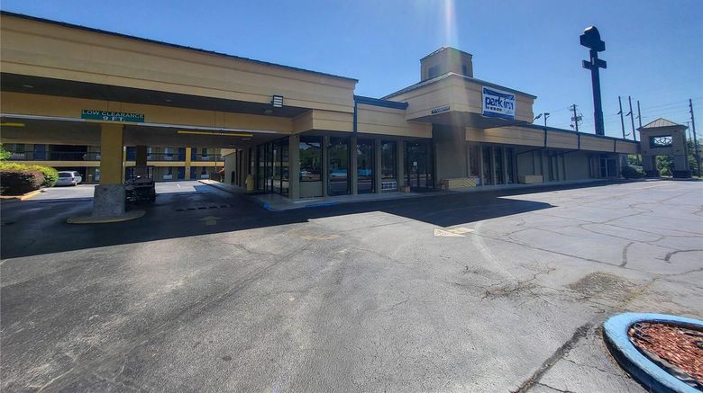 <b>Park Inn by Radisson, Attalla-Gadsden Exterior</b>. Images powered by <a href="https://iceportal.shijigroup.com/" title="IcePortal" target="_blank">IcePortal</a>.