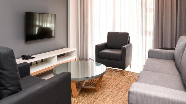 <b>The Residency Jellicoe Room</b>. Images powered by <a href="https://iceportal.shijigroup.com/" title="IcePortal" target="_blank">IcePortal</a>.
