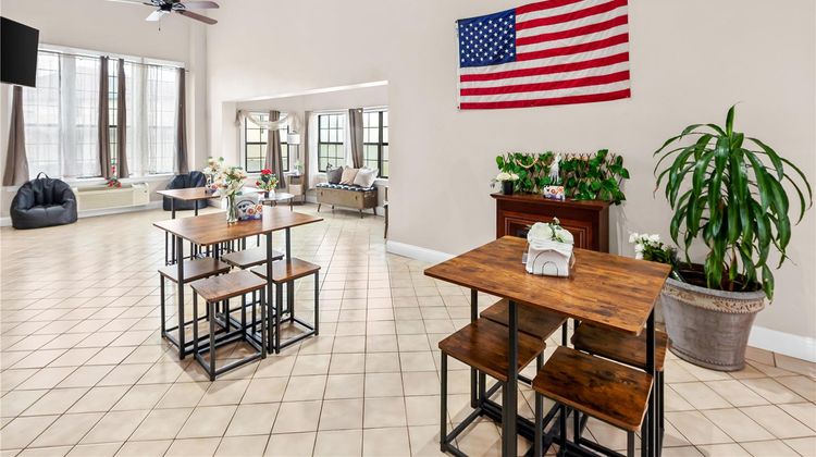Americas Best Value Inn Brownsville West Lobby