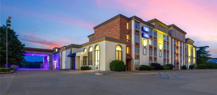 Baymont by Wyndham Festus Exterior
