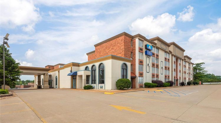 Baymont by Wyndham Festus Exterior